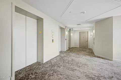 Entry Way - 1040 E Osborn Rd #402, Phoenix, AZ 85014 photo 1 of 8