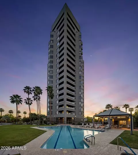 Exterior - 1040 E Osborn Rd #402, Phoenix, AZ 85014 photo 1 of 12