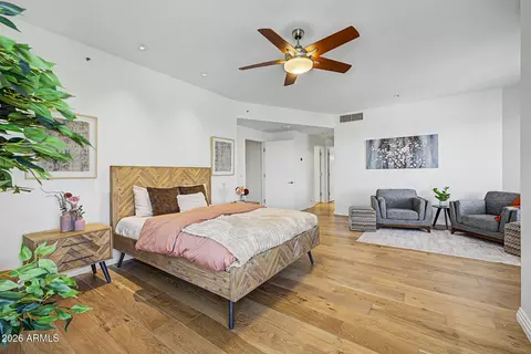 Bedroom - 1040 E Osborn Rd #402, Phoenix, AZ 85014 photo 3 of 7