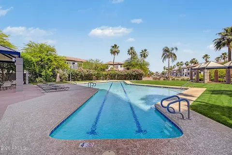 Exterior - 1040 E Osborn Rd #402, Phoenix, AZ 85014 photo 7 of 12