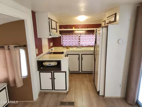 208 E Hedge Dr, Florence, AZ 85132 photo 8