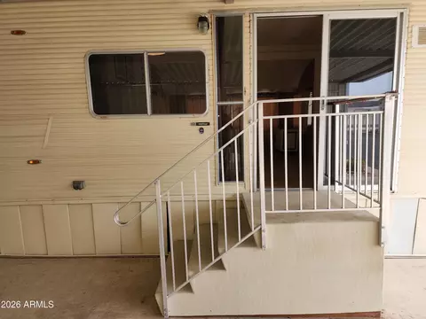 208 E Hedge Dr, Florence, AZ 85132 photo 4