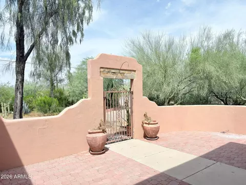 Exterior - 1127 E Joy Ranch Rd, Phoenix, AZ 85086 photo 4 of 20
