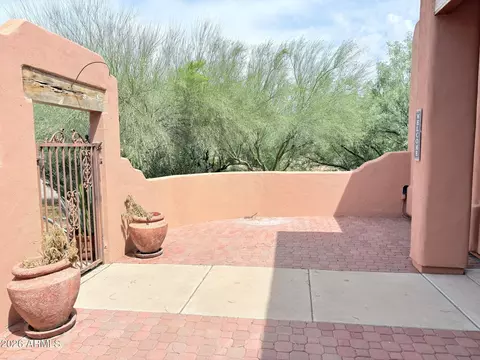 Exterior - 1127 E Joy Ranch Rd, Phoenix, AZ 85086 photo 5 of 20