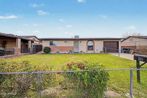 221 W Winston Dr, Phoenix, AZ 85041
