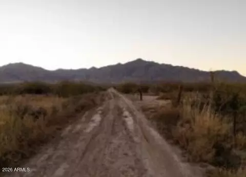 3215 S Carol J Dr #-, San Simon, AZ 85632