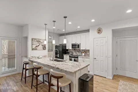 11500 E Cochise Dr #1071, Scottsdale, AZ 85259