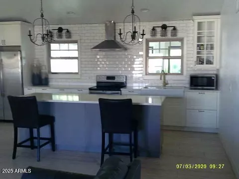 4606 E Cheyenne Dr, Phoenix, AZ 85044 photo 3