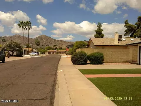 4606 E Cheyenne Dr, Phoenix, AZ 85044 photo 2