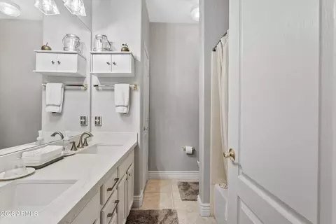 Bath - 3569 E Wyatt Way, Gilbert, AZ 85297 photo 3 of 4