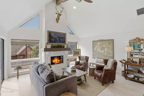 Living - 2502 Elk Run Ct, Payson, AZ 85541 photo 2 of 2