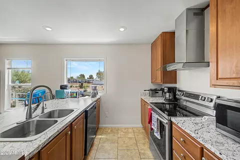 2576 W Tepee St, Apache Junction, AZ 85120 photo 10