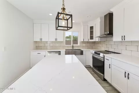Kitchen - 1893 E Sesame St, Tempe, AZ 85283 photo 3 of 8