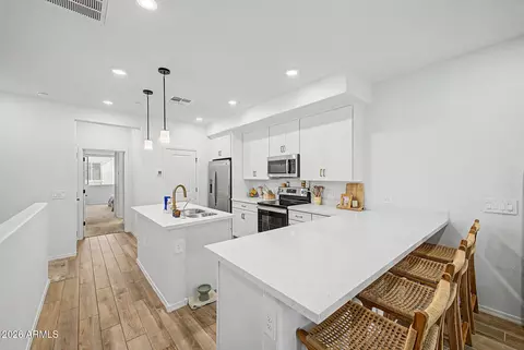 Kitchen - 1821 E Bernie Ln #103, Gilbert, AZ 85295 photo 1 of 3