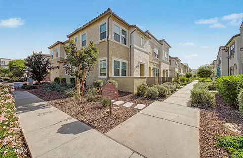 Exterior - 1821 E Bernie Ln #103, Gilbert, AZ 85295 photo 6 of 17