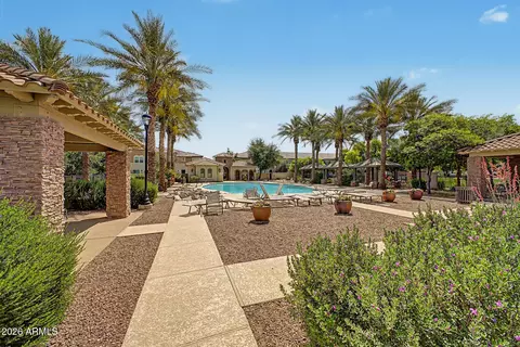 Exterior - 1821 E Bernie Ln #103, Gilbert, AZ 85295 photo 12 of 17