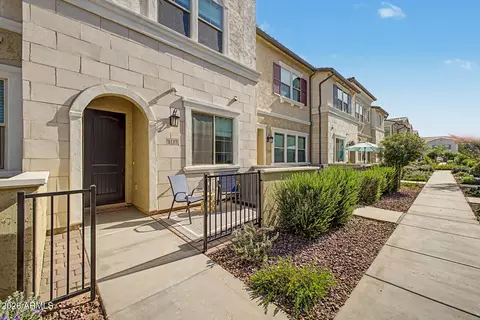 Exterior - 1821 E Bernie Ln #103, Gilbert, AZ 85295 photo 8 of 17