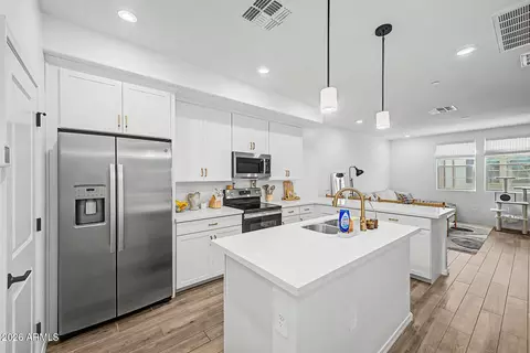 Kitchen - 1821 E Bernie Ln #103, Gilbert, AZ 85295 photo 2 of 3