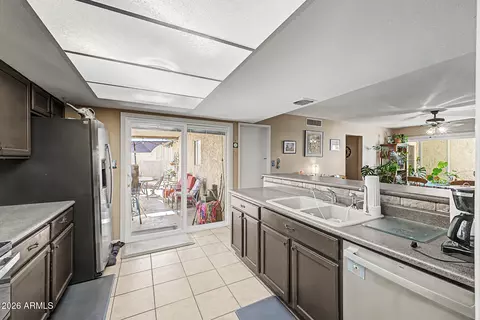 Kitchen - 5221 E Saguaro Cir, Phoenix, AZ 85044 photo 3 of 3