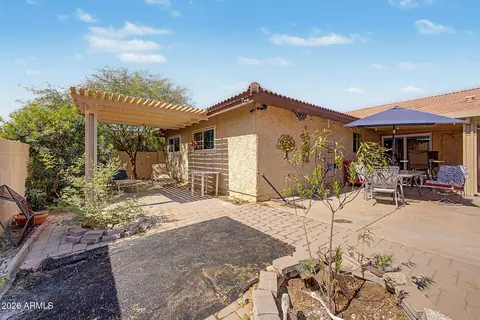 Exterior - 5221 E Saguaro Cir, Phoenix, AZ 85044 photo 8 of 8
