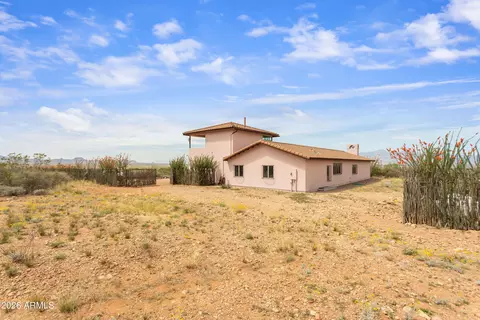 Exterior - 995 S Ruby Dare Rd, Bisbee, AZ 85603 photo 4 of 20