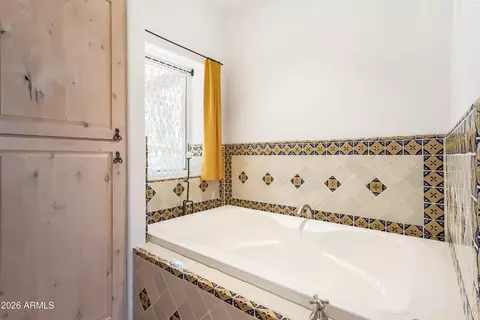 Bath - 995 S Ruby Dare Rd, Bisbee, AZ 85603 photo 1 of 9