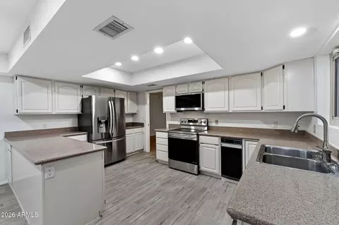 Kitchen - 2323 E Greasewood St, Apache Junction, AZ 85119 photo 1 of 2