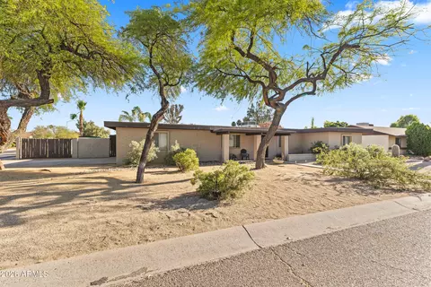 Exterior - 4371 E Villa Maria Dr, Phoenix, AZ 85032 photo 2 of 9