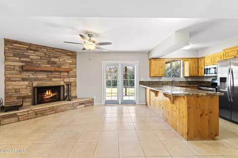Living - 4371 E Villa Maria Dr, Phoenix, AZ 85032 photo 5 of 8