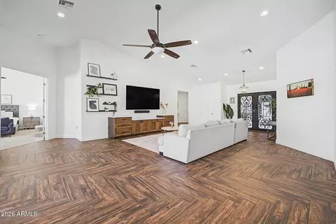 9098 E Ludlow Dr, Scottsdale, AZ 85260