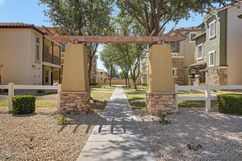 Exterior - 166 W Laurel Ct, Gilbert, AZ 85233 photo 14 of 14