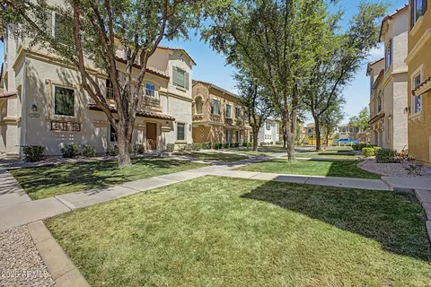 Exterior - 166 W Laurel Ct, Gilbert, AZ 85233 photo 7 of 14
