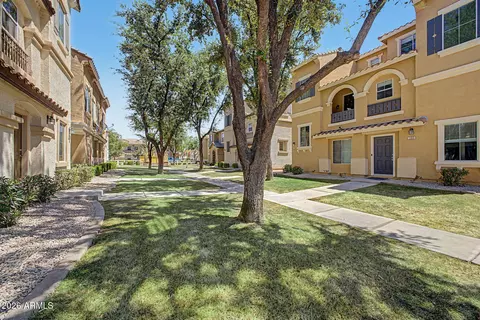 Exterior - 166 W Laurel Ct, Gilbert, AZ 85233 photo 8 of 14