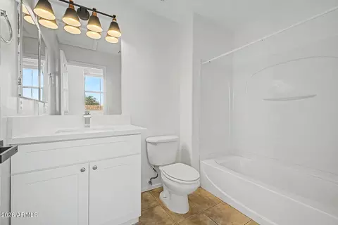 Bath - 166 W Laurel Ct, Gilbert, AZ 85233 photo 1 of 4
