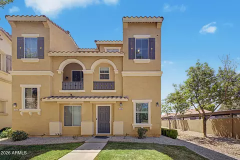 166 W Laurel Ct, Gilbert, AZ 85233