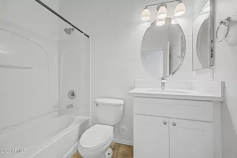Bath - 166 W Laurel Ct, Gilbert, AZ 85233 photo 4 of 4