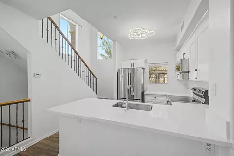 Kitchen - 166 W Laurel Ct, Gilbert, AZ 85233 photo 1 of 4