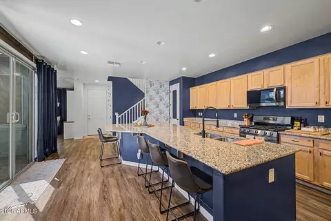 Kitchen - 3940 E Turley St, Gilbert, AZ 85295 photo 4 of 6