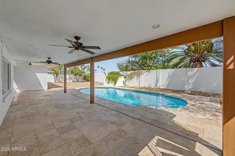Exterior - 4050 E Alan Ln, Phoenix, AZ 85028 photo 5 of 10