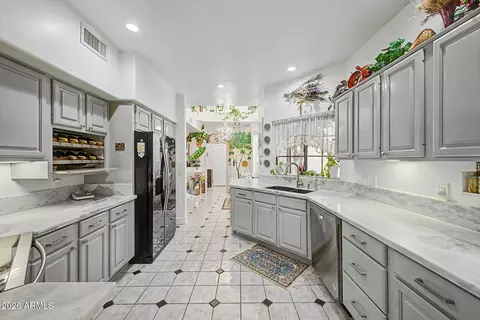 Kitchen - 1700 E Lakeside Dr #63, Gilbert, AZ 85234 photo 1 of 3