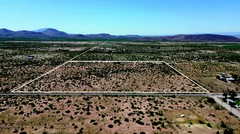 38 67 Acre Lydy Ave #39, Pearce, AZ 85625 photo 3