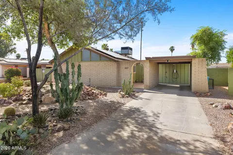 3837 W Becker Ln, Phoenix, AZ 85029