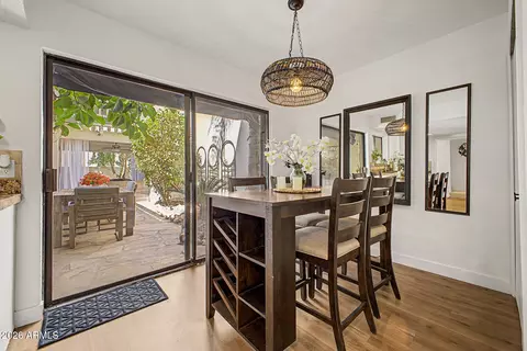 Dining - 2334 E Gelding Dr, Phoenix, AZ 85022 photo 4 of 5