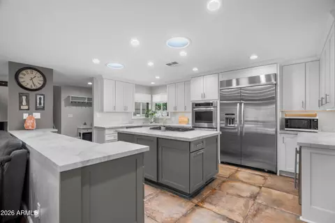 8621 E Weldon Ave, Scottsdale, AZ 85251