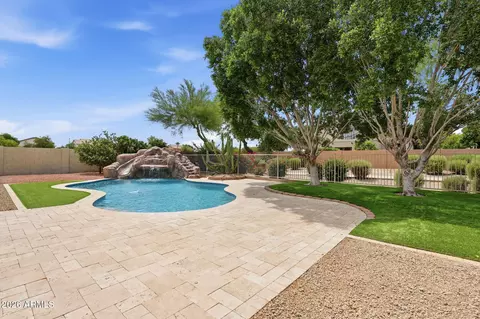 Exterior - 2204 S Quartz Ct, Gilbert, AZ 85295 photo 6 of 9