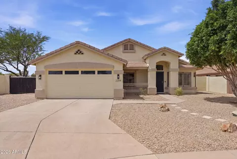 Exterior - 2204 S Quartz Ct, Gilbert, AZ 85295 photo 3 of 9