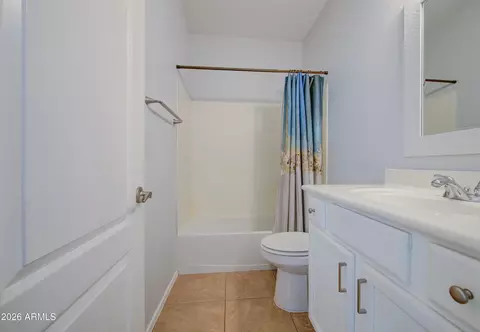 Bath - 6351 S Blake St, Gilbert, AZ 85298 photo 2 of 6
