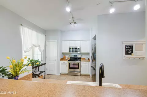 Kitchen - 6351 S Blake St, Gilbert, AZ 85298 photo 2 of 6