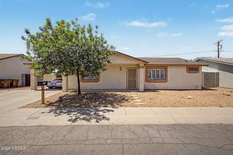 660 S Stardust Ln, Apache Junction, AZ 85120