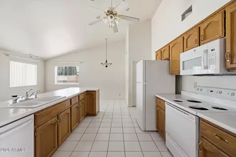 Kitchen - 8008 E Monte Ave, Mesa, AZ 85209 photo 1 of 3